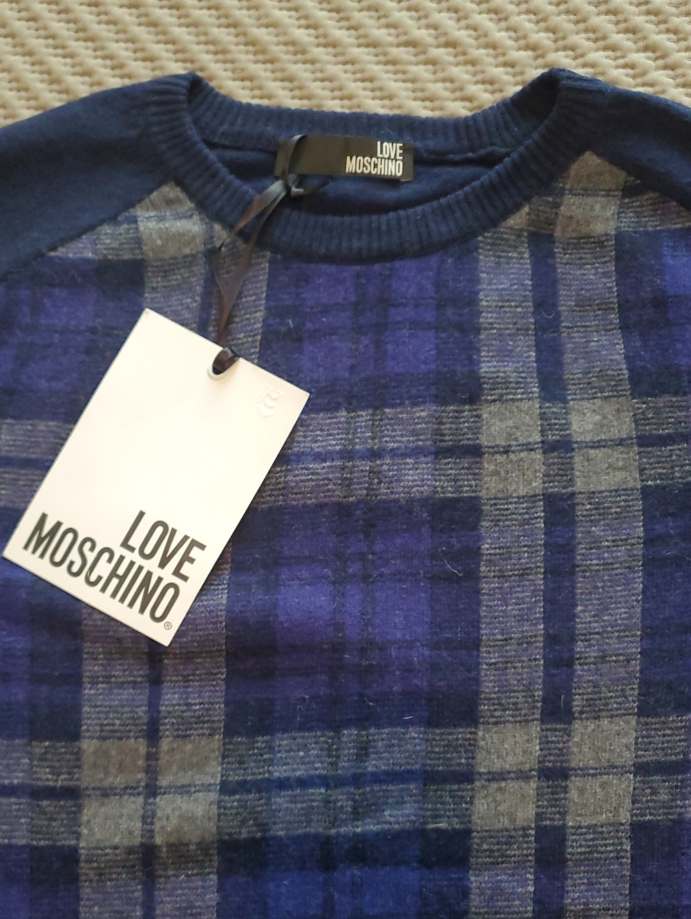LOVE MOSCHINO